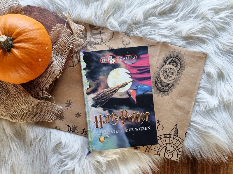 Boek recensie: Harry Potter en de steen der wijzen | J.K. Rowling